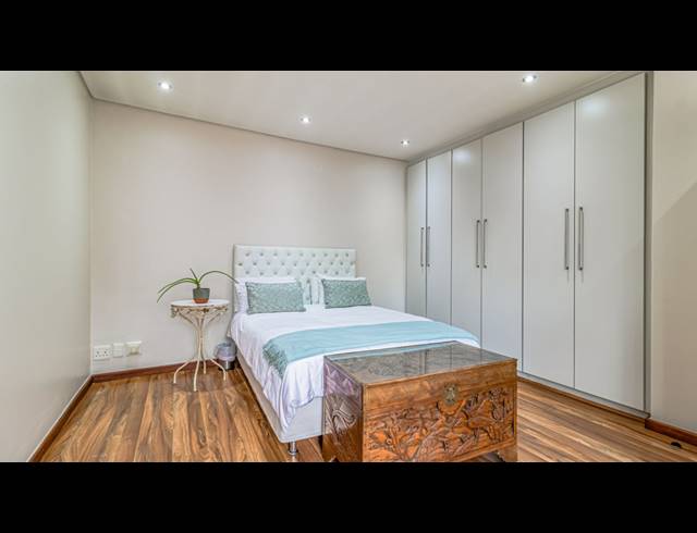 4 BEDROOM HOUSE FOR SALE IN DOWERGLEN EXT 5
